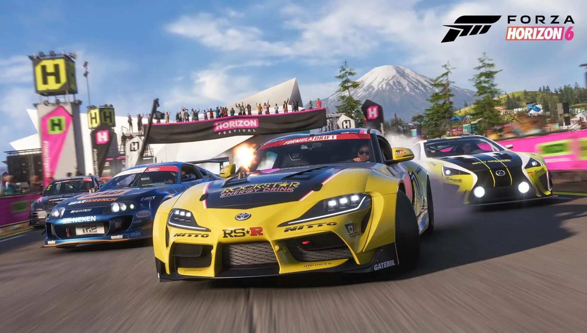 Arte oficial de Forza Horizon 6 com três carros de corrida disputando largada no Horizon Festival com Monte Fuji ao fundo